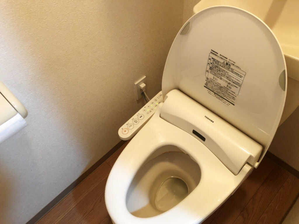 トイレ　尿石　サンポール　